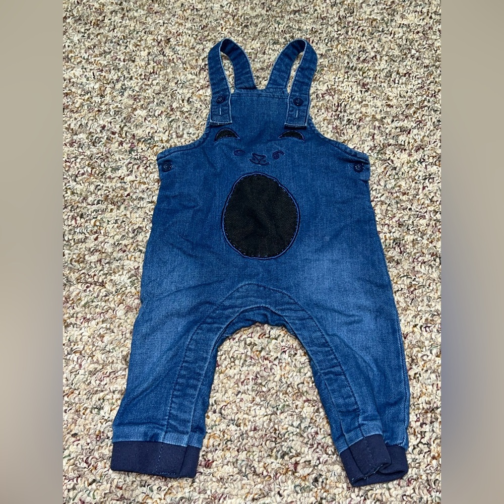 Boys,‎ girls pants Cat & Jack Blue Denim Overalls with Bear Patch, 3-6 months